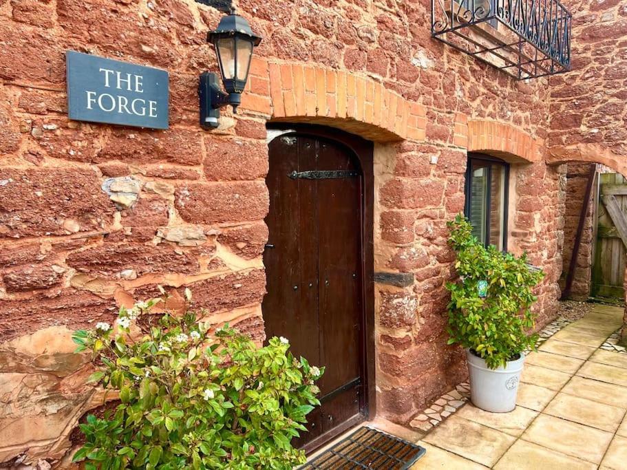 Countryside Converted Barn With Hot Tub Newton Abbot Bagian luar foto